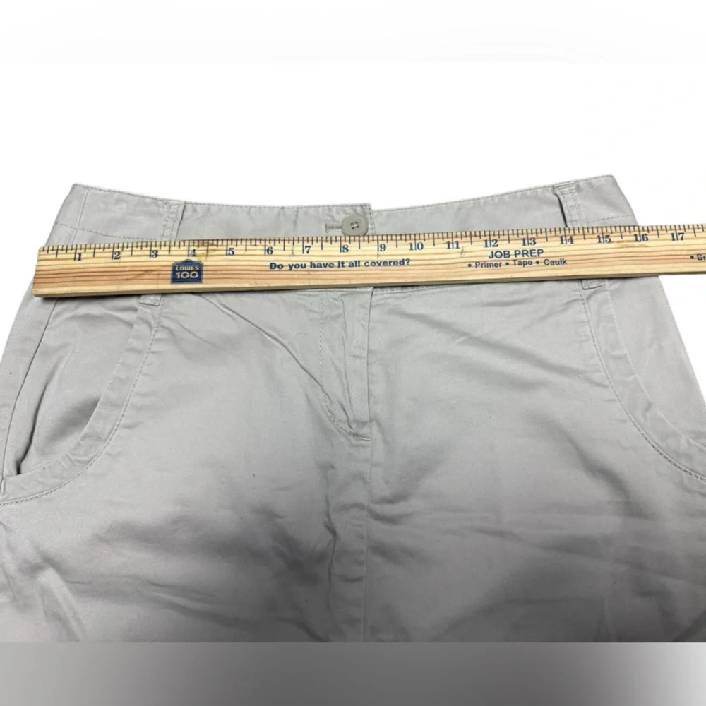 Ann Taylor loft women’s size 4 khaki skirt.